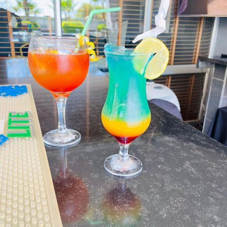 Aquarian Tide Hotel Gaborone Bagian luar foto
